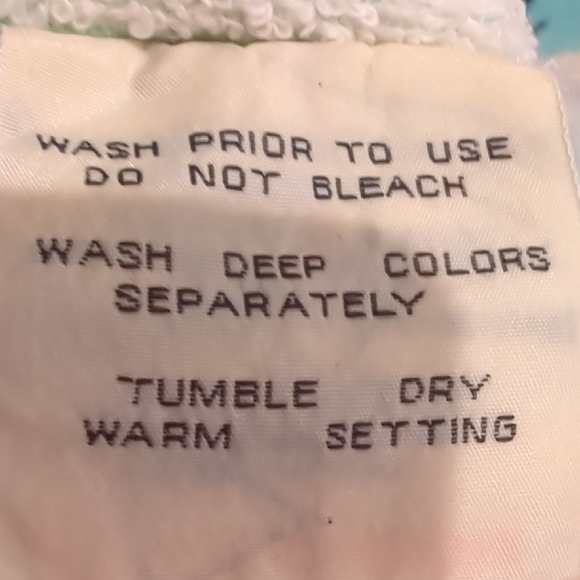 Snoopy Beach Towel with Palm Trees - Picture 7 of 7